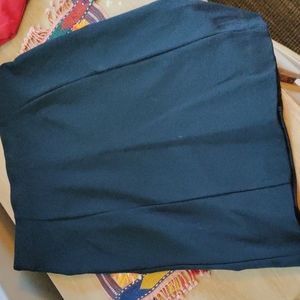 Fitted black Ann Taylor skirt